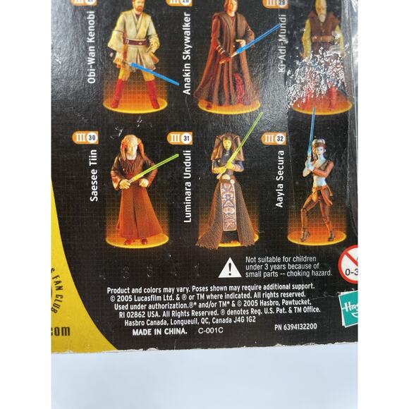 Star Wars Revenge of the Sith Spinning Attack Yoda 3.75" Figurine SEALED - Picture 9 of 9